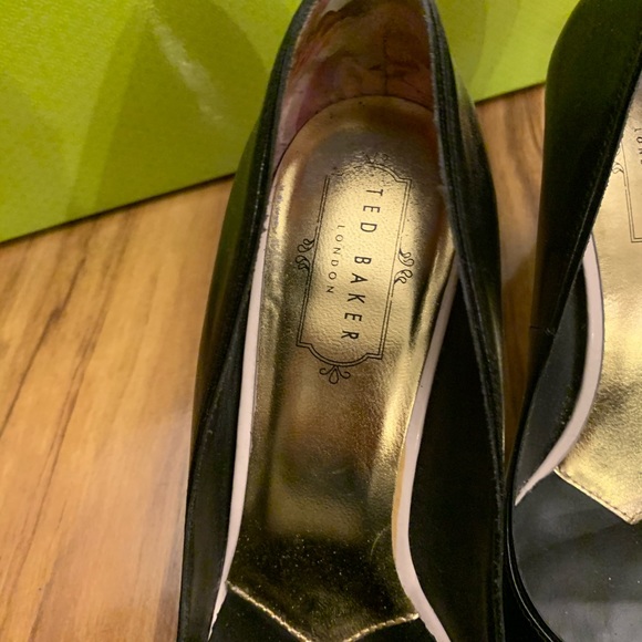 Ted Baker black pumps size 38 - Picture 6 of 6
